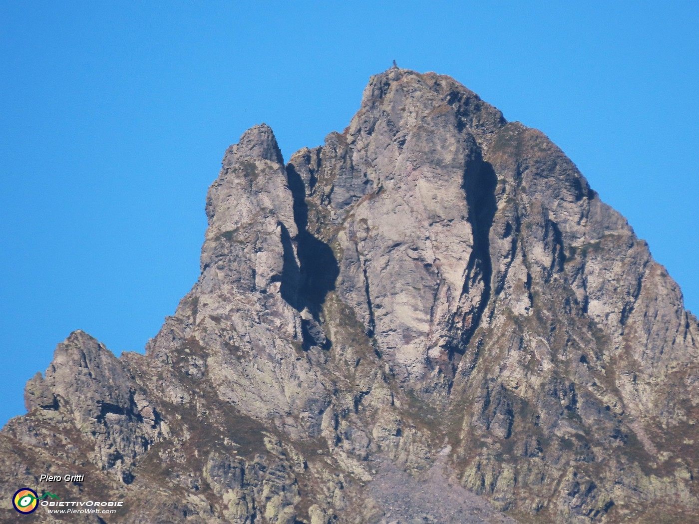 28 Maxi zoom sul Monte Valletto.JPG